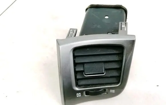 Toyota Avensis Verso Dash center air vent grill 5565044080 55650-44080