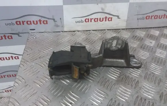 Ford Galaxy Engine mounting bracket YM216030AA 7M3199600A