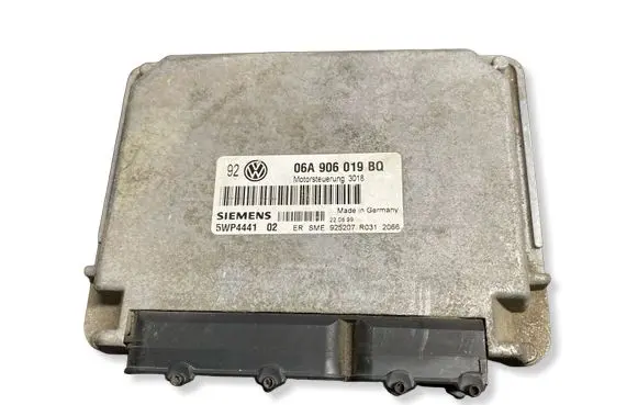 Volkswagen Golf IV Engine control unit/module 06A906019BQ