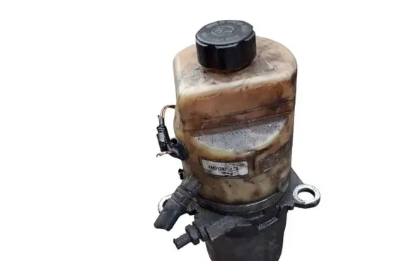 Ford Focus C-MAX Power steering pump 4m513k514ca