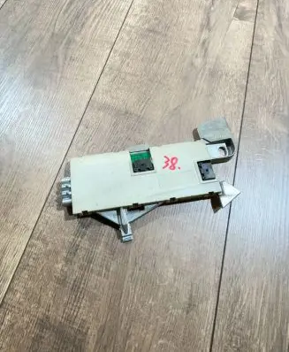Antenna control unit