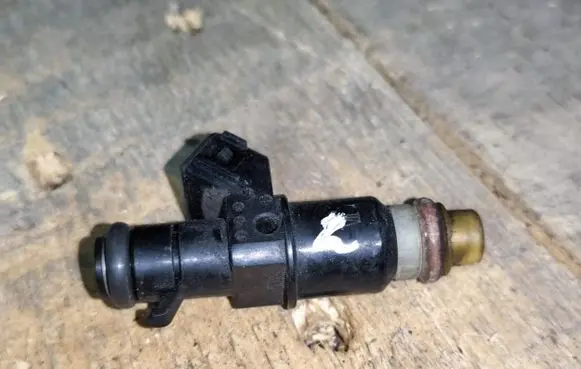 Honda CR-Z Fuel injector AD10