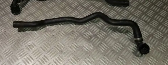 BMW 1 E82 E88 Engine coolant pipe/hose 9127403