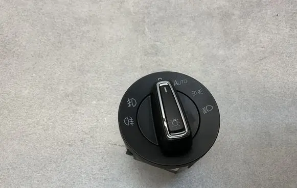 Skoda Superb B8 (3V) Light switch 3V0941431