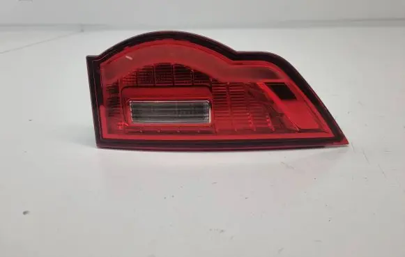 Jaguar F-Pace Tailgate rear/tail lights HK8315K272AA