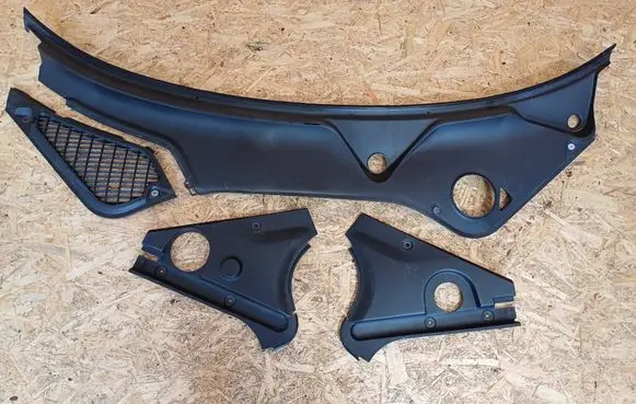Porsche Panamera (970) Wiper trim 97055556302