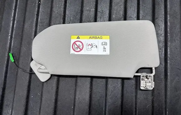 Sun visor