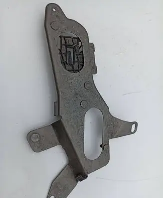 BMW 7 G11 G12 Oil filter mounting bracket 8570053