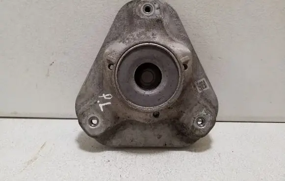 Mercedes-Benz CLS C218 X218 Other front suspension part A2183230020