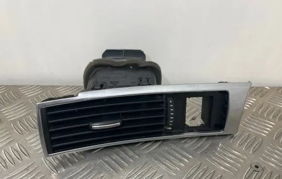 Audi A6 S6 C6 4F Dashboard side air vent grill/cover trim 4F1820901D