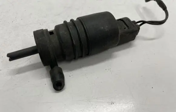 Audi A4 S4 B8 8K Windscreen/windshield washer pump 1T0955651