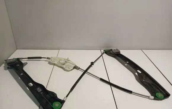Volkswagen PASSAT B7 Front window lifting mechanism without motor 980876100