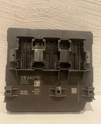 Volkswagen PASSAT B7 Comfort/convenience module 3AA937087J 5WK50450 BCMPQ47