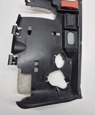 Mercedes-Benz R W251 Dashboard lower bottom trim panel A2516801039 18111609 1811218L