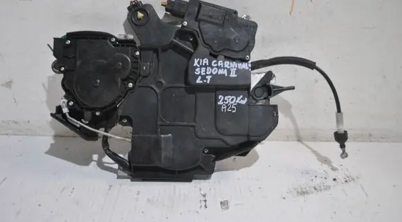 KIA Carnival Rear door lock