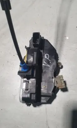 Opel Astra J Front door lock