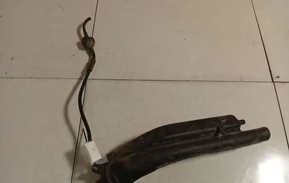 Volkswagen Transporter - Caravelle T5 Fuel tank filler neck pipe 7H0201138