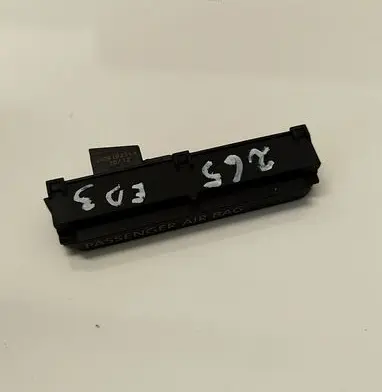 Volkswagen Jetta VI Passenger airbag on/off switch 5K0919234A
