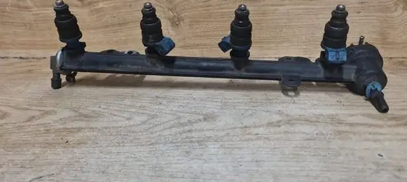 Volvo S40, V40 Fuel main line pipe 9202510