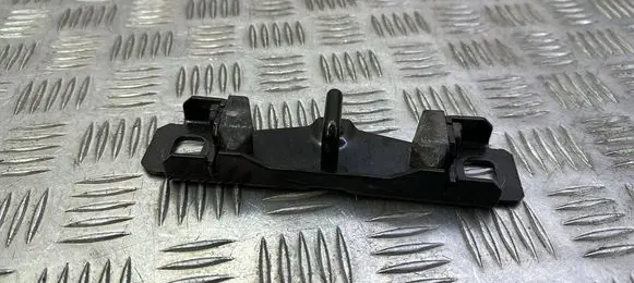 Land Rover Range Rover Evoque L538 Loading door lock loop/hook striker 3M51R404B12