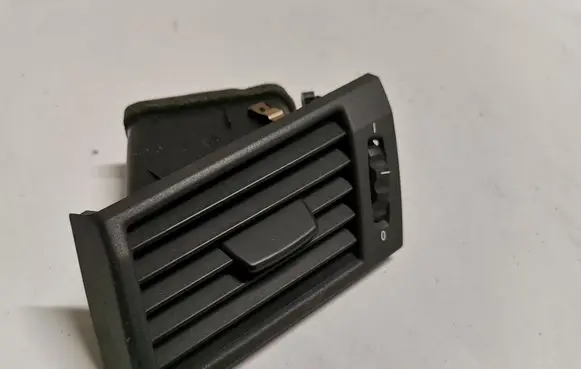 BMW X3 E83 Dashboard side air vent grill/cover trim 3400075
