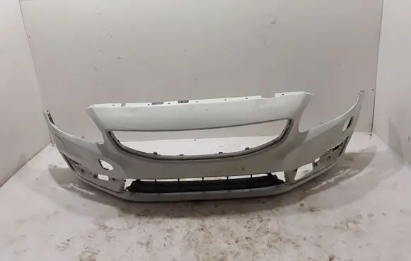 Volvo V60 Front bumper 31323831