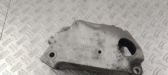 BMW 5 F10 F11 Engine mounting bracket 6781241 22116781241