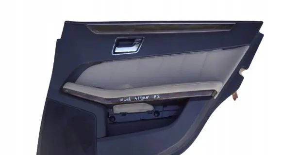 Mercedes-Benz C AMG W204 Rear door card panel trim