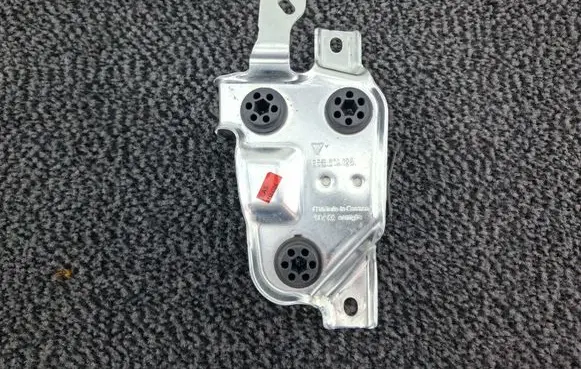 Porsche Macan (95B) ABS pump bracket 95B614125