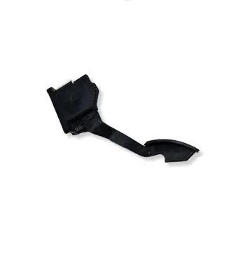 Opel Corsa E Accelerator throttle pedal 13305804 B720
