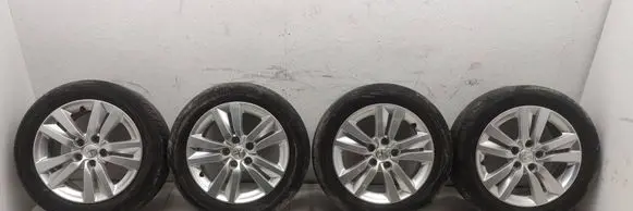 R16 alloy rim