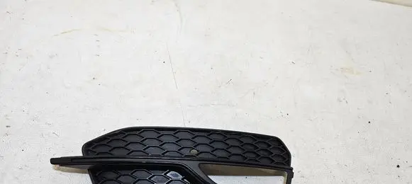 Audi A3 S3 8V Front bumper lower grill 8V3807682G