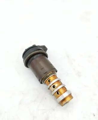 BMW 7 E65 E66 Camshaft vanos timing valve 1707323