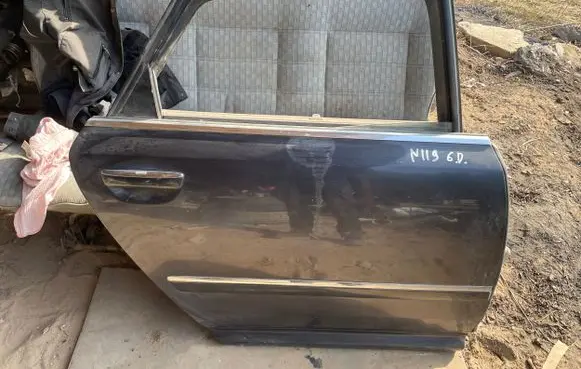 Audi A8 S8 D3 4E Rear door