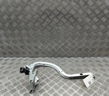 Lexus LS 460 - 600H Tailgate/trunk/boot hinge 6452050063