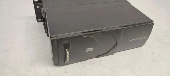 Chrysler Voyager CD/DVD changer 7607700006