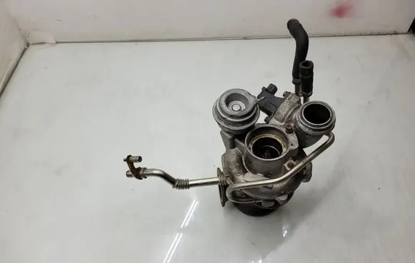 BMW 7 F01 F02 F03 F04 Turbo 4571543