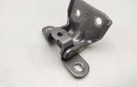 KIA Sportage Rear door upper hinge
