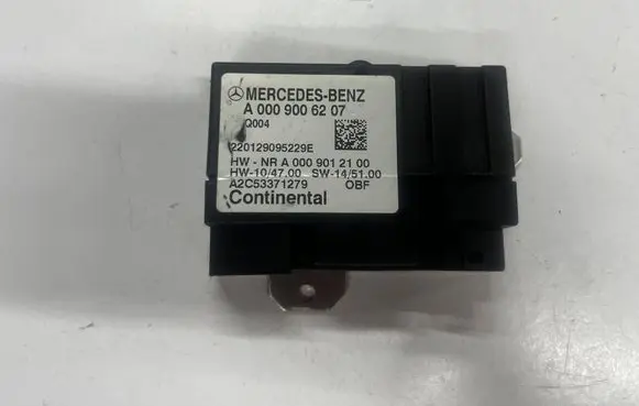 Mercedes-Benz GLA W156 X156 Fuel injection pump control unit/module A0009006207 A0009012100 220129095229E