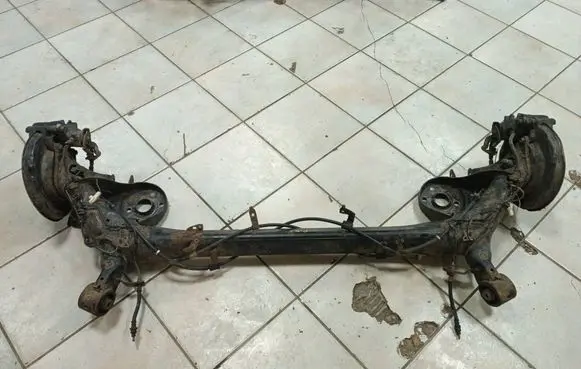 Toyota Prius (XW30) Rear subframe 