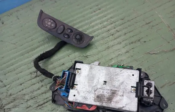 Renault Scenic I GPS navigation control unit/module 7700430465