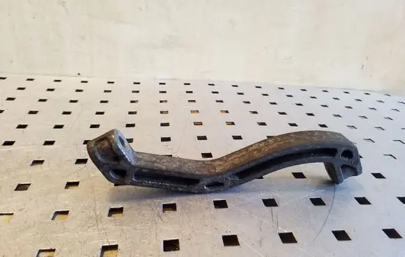 Skoda Octavia Mk2 (1Z) Engine mounting bracket 1K0199359E