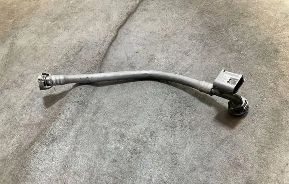 BMW 3 G20 G21 Vacuum line/pipe/hose 8665235