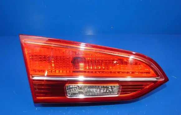 Hyundai Grand Santa Fe NC Tailgate rear/tail lights 924052W0