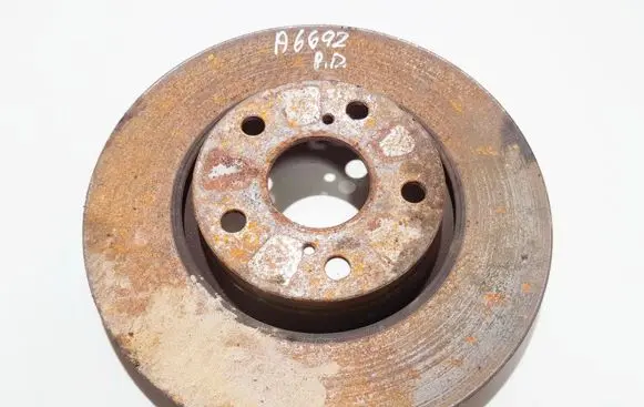 Toyota Auris 150 Front brake disc ventiliuojamas