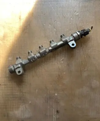 Hyundai i40 Fuel main line pipe 0445214181 314002A420 0281002863
