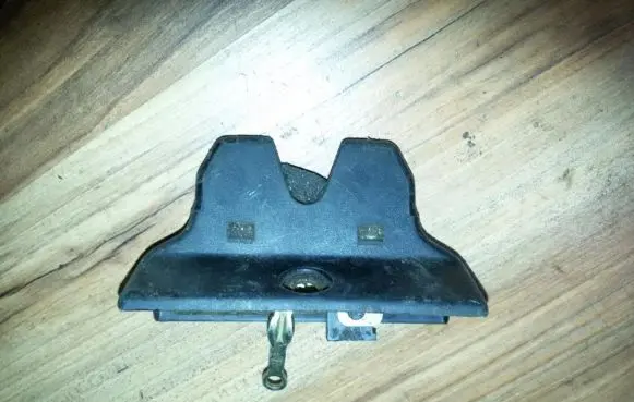 Renault Laguna I Tailgate/trunk/boot lock/catch/latch 7700823676C