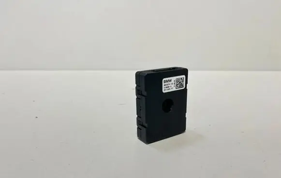 BMW X6 G06 Aerial antenna amplifier 6840274