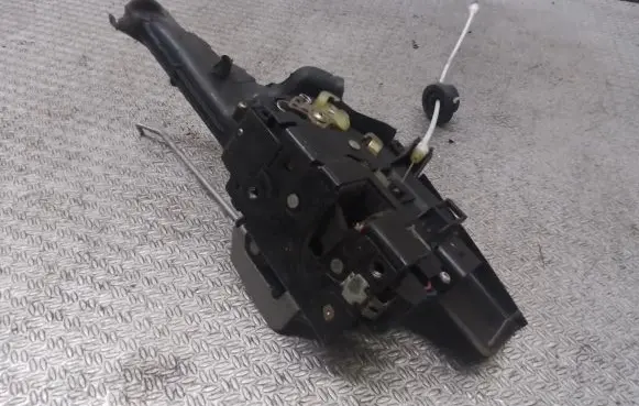 Audi A4 S4 B6 8E 8H Front door lock 8E0837349