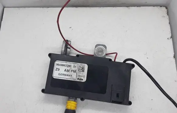 Peugeot 607 Aerial antenna amplifier 9649863280